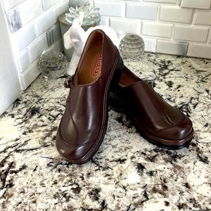 Klogs Women’s Shoes Sz 7.5 call Office mows Camden new was box